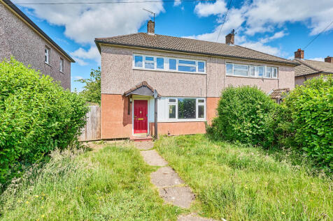 3 bedroom semi-detached house for sale