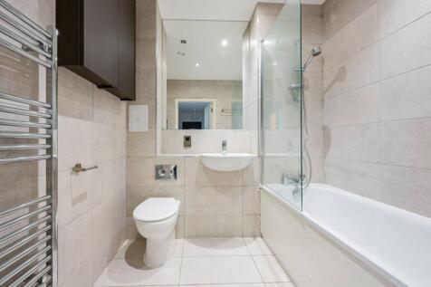 Thornbury Way, Walthamstow, London, E17 2 bed flat for sale