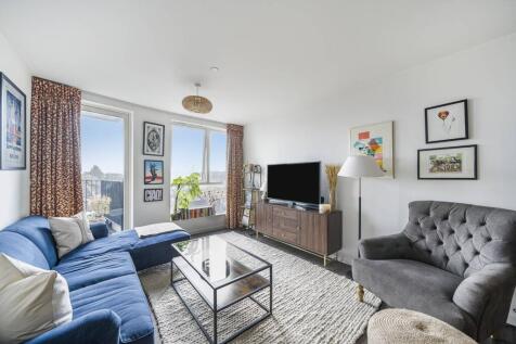 Troubridge Square, Walthamstow, E17 2 bed flat for sale