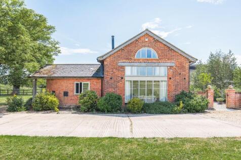 Alderford 4 bed barn conversion for sale