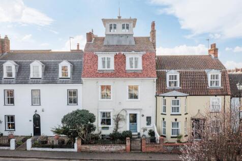 Gorleston 5 bed townhouse for sale