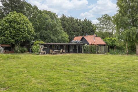 2 bedroom barn conversion for sale