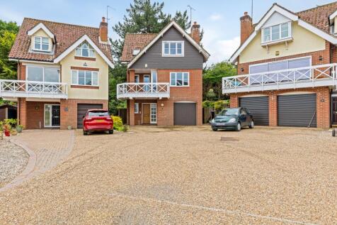 Wroxham 3 bed detached house for sale