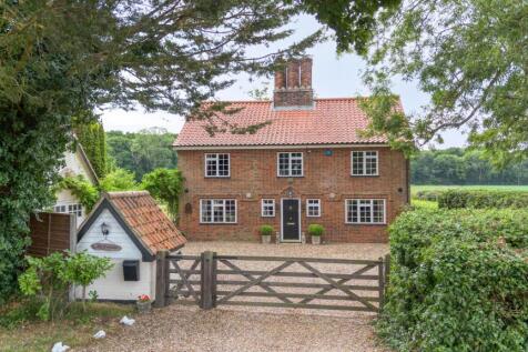Howe 5 bed detached house for sale