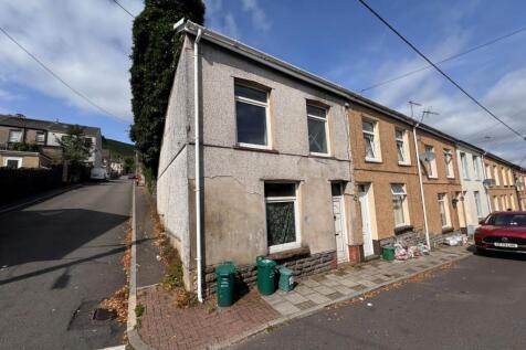 Victoria Street, Mountain Ash CF45 3 bed terraced house for sale