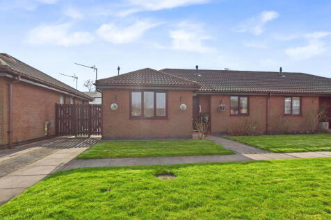 Carmel Close, Aughton, L39 5QB 2 bed semi