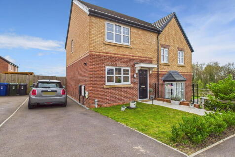 Jesmond Close, Skelmersdale, WN8 6GW 2 bed semi