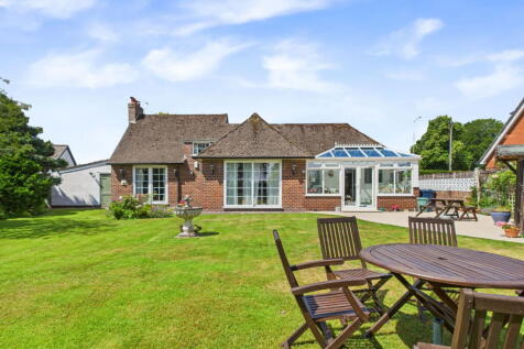 Southport Road, Scarisbrick L40 9RF 2 bed detached bungalow for sale