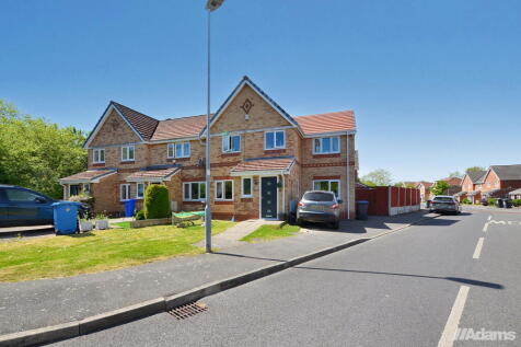 Linnets Park, Runcorn 4 bed end of terrace house for sale