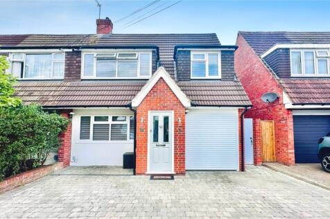 3 bedroom semi-detached house for sale