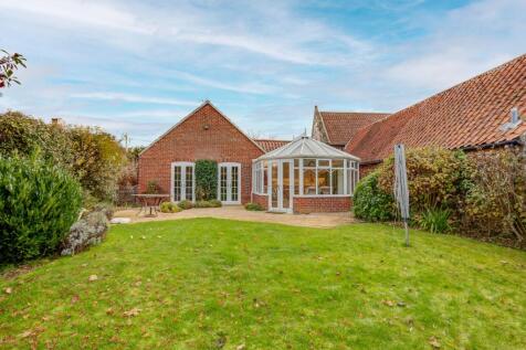 High Street, Ringstead, PE36 3 bed detached bungalow for sale