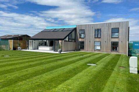 Dinsdale Grove, Coppleflat Lane... 5 bed detached house for sale