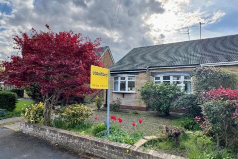 3 bedroom semi-detached bungalow for sale