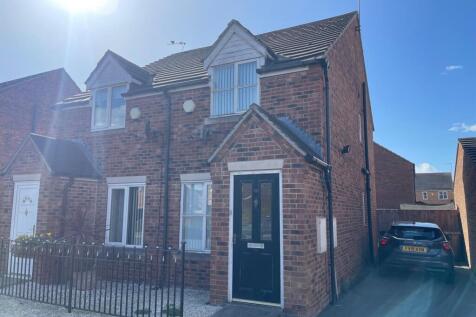 2 bedroom semi-detached house for sale
