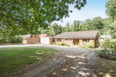 Soldiers Rise, Finchampstead, Wokingham 4 bed bungalow for sale