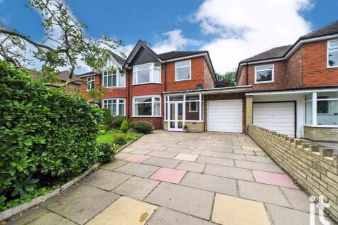 Woodland Avenue, Hazel Grove... 3 bed semi
