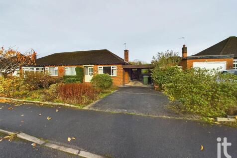 2 bedroom semi-detached bungalow for sale