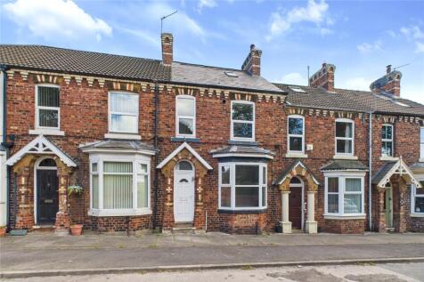 Stanghow Road, Skelton 4 bed terraced house for sale