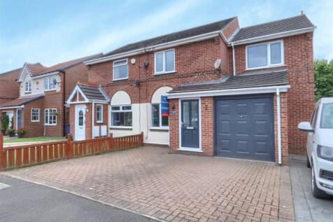 4 bedroom semi-detached house for sale