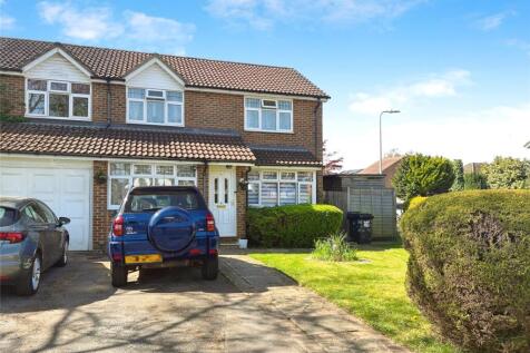 Wintringham Way, Purley on Thames... 3 bed semi