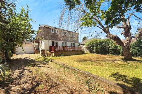 Wintringham Way, Purley on Thames... 5 bed detached house for sale