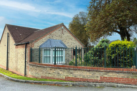 2 bedroom detached bungalow for sale
