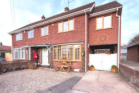 4 bedroom semi-detached house for sale