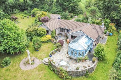 Yelverton, Devon 4 bed detached house for sale