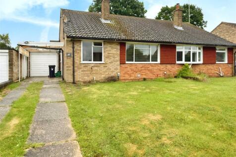 Sewell Avenue, Wokingham, Berkshire 2 bed semi
