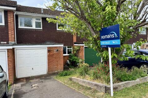 The Spinney, Finchampstead, Wokingham 3 bed terraced house for sale