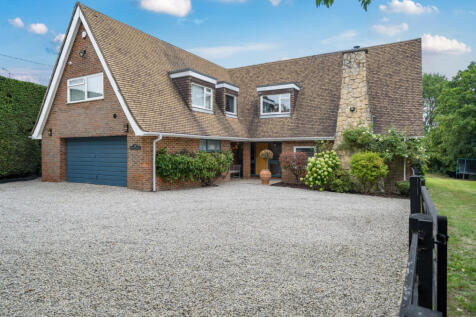 Foxhill, Farley Hill, Reading 5 bed detached house for sale