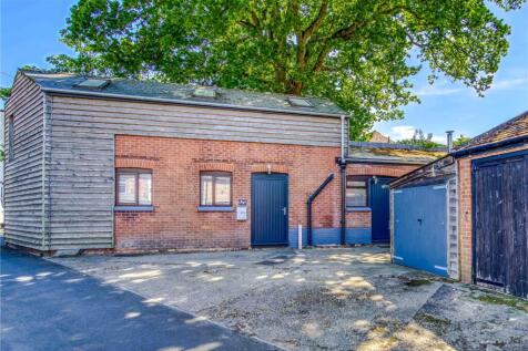 2 bedroom detached house for sale