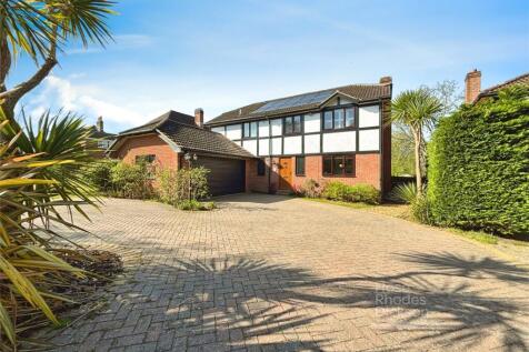 Park Road, Wootton Bridge, Ryde 4 bed detached house for sale