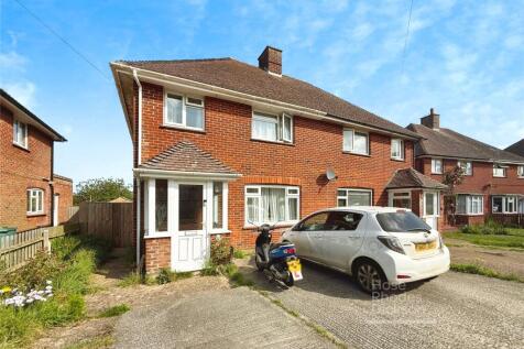 Linden Road, Newport, Isle of Wight 3 bed semi