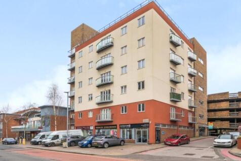 Market Street, Bracknell, Berkshire 1 bed apartment for sale