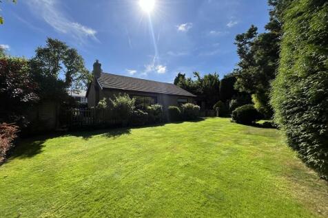 3 bedroom detached bungalow for sale