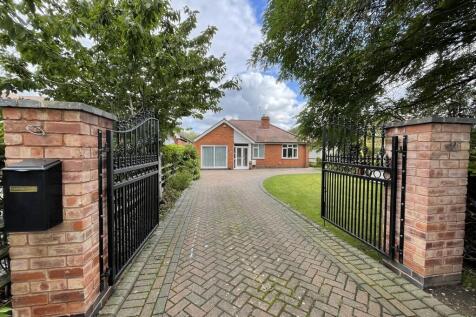 Craythorne Road, Stretton 2 bed detached bungalow for sale
