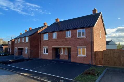 Cathedral Court, Holly Road, Uttoxeter 3 bed semi