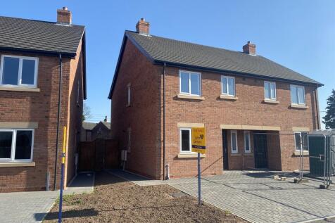 Cathedral Court, Holly Road, Uttoxeter 3 bed semi