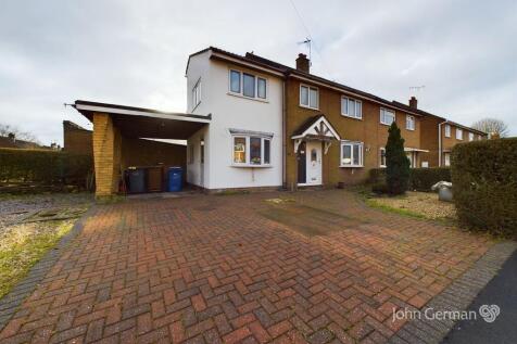 4 bedroom semi-detached house for sale