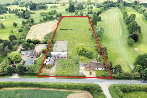 New Road, Weston Turville HP22 4 bed detached house for sale