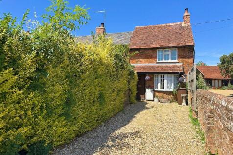 Aylesbury Road, Aylesbury HP22 2 bed end of terrace house for sale