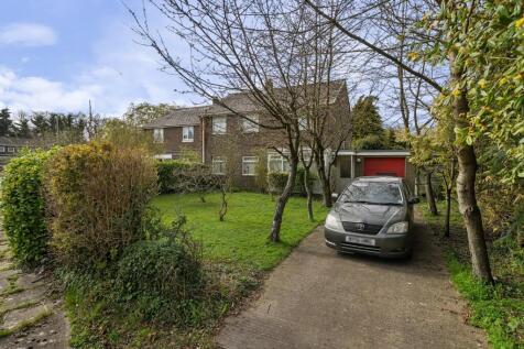 The Rowans, Wetherby, West Yorkshire... 4 bed semi