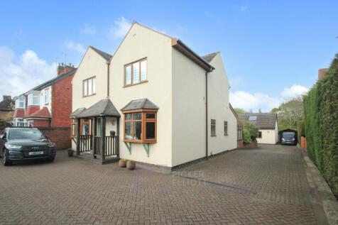 6 bedroom detached house for sale
