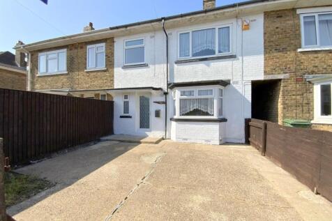 Lady Frances Crescent, Cleethorpes 3 bed terraced house for sale