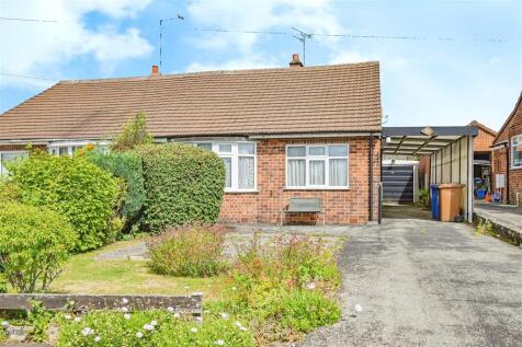 2 bedroom semi-detached bungalow for sale