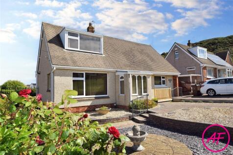 4 bedroom bungalow for sale