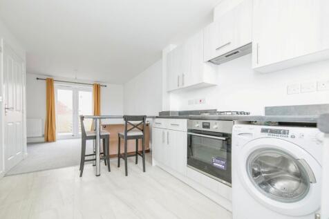 3 bedroom town house for sale