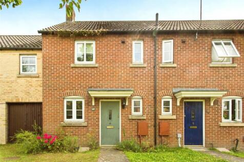 2 bedroom semi-detached house for sale