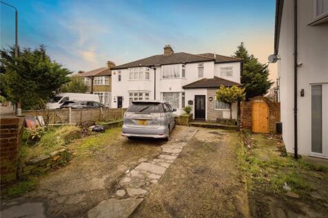 4 bedroom semi-detached house for sale
